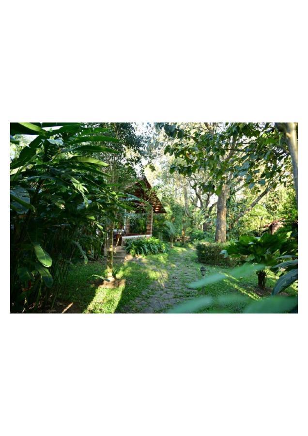 The Horse & Chariot Hotel Madikeri Exterior photo